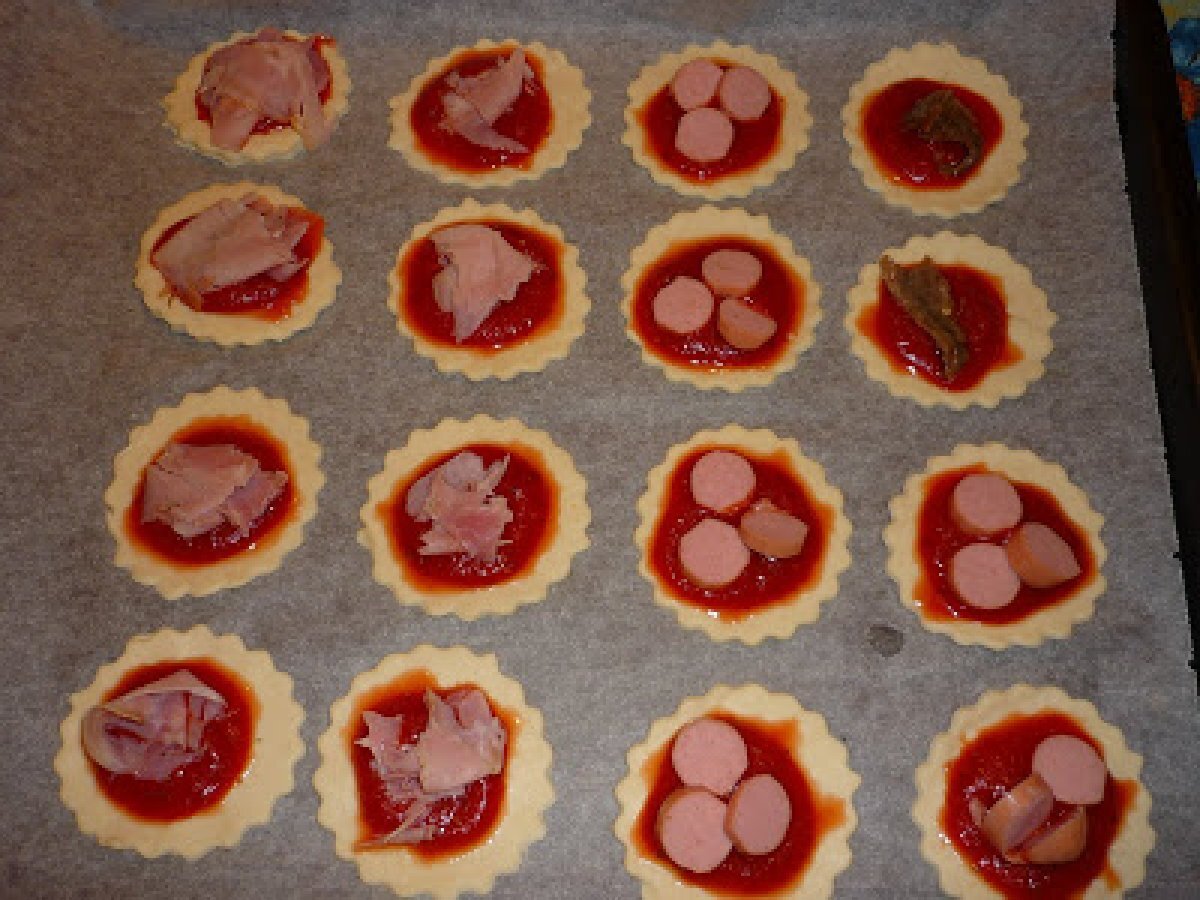 PIZZETTE DI SFOGLIA A QUATTRO MANI PER LA COMETA PASTICCIONA - foto 8