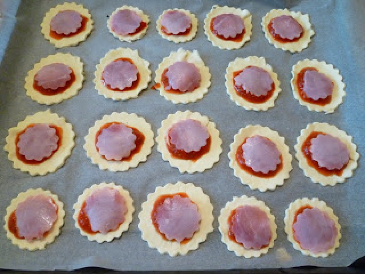 PIZZETTE DI SFOGLIA A QUATTRO MANI PER LA COMETA PASTICCIONA - foto 10