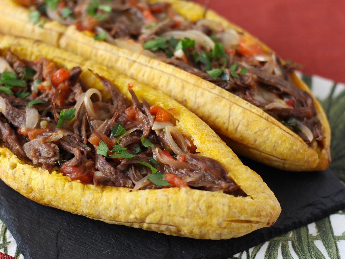 Platani ripieni con carne sfilacciata, la ricetta colombiana spiegata passo a passo, foto 6