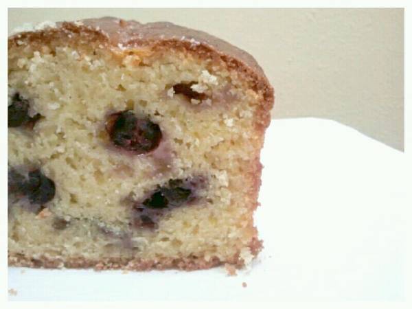 PLUM CAKE AI MIRTILLI con yogurt e limone: