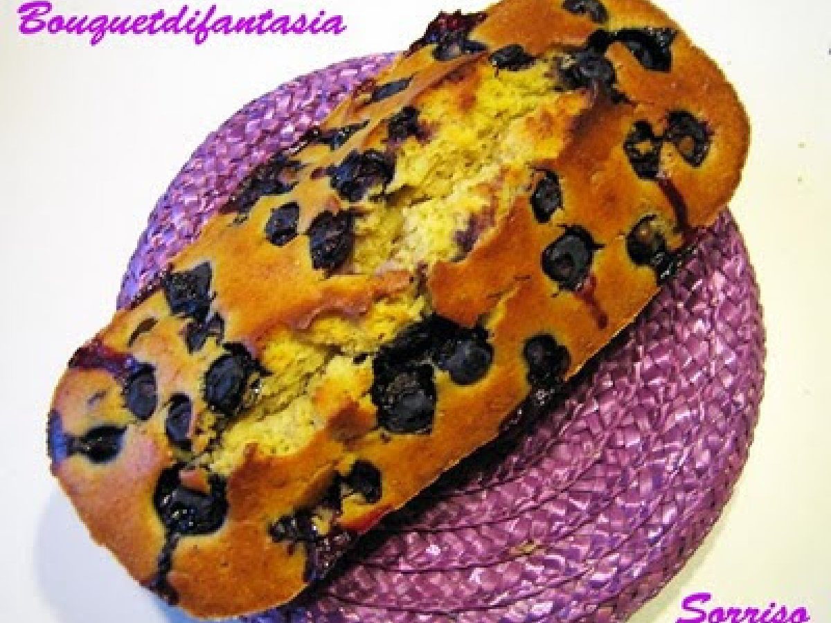 PLUM-CAKE AI MIRTILLI E FIOCCHI D'AVENA e IL PRIMO BLOGCOMPLEANNO
