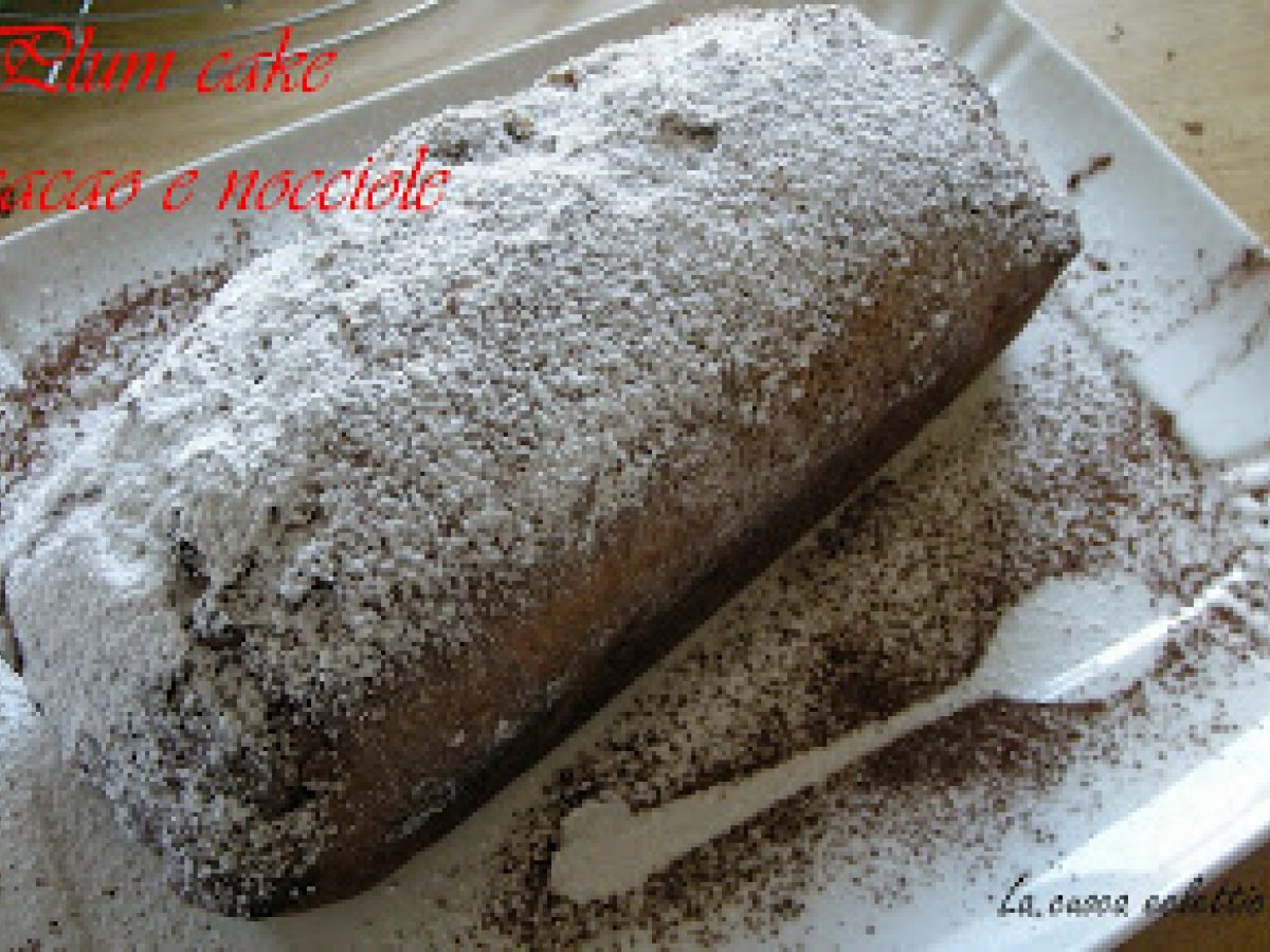 Plum cake cacao e nocciole