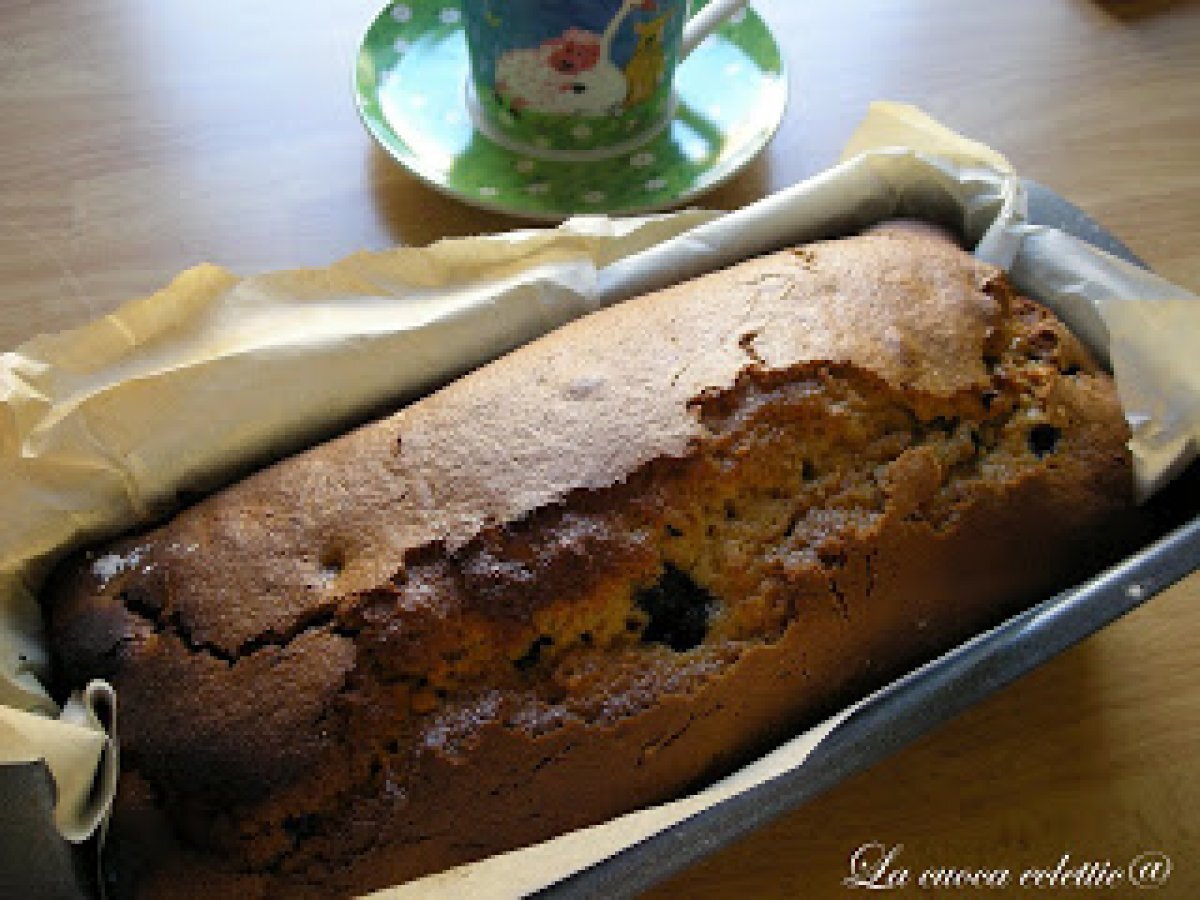 Plum cake mandorle e mirtilli