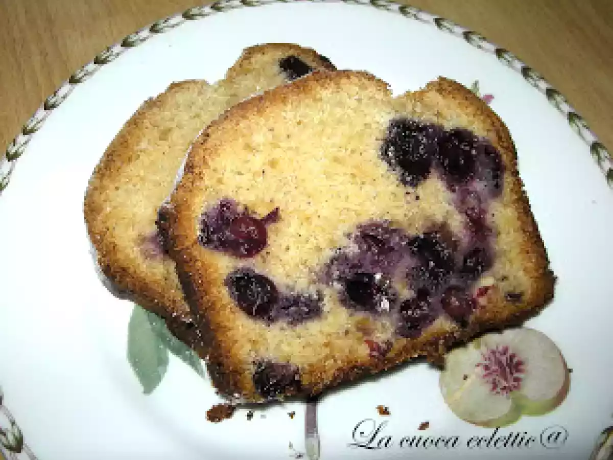 Plum cake mandorle e mirtilli - foto 2