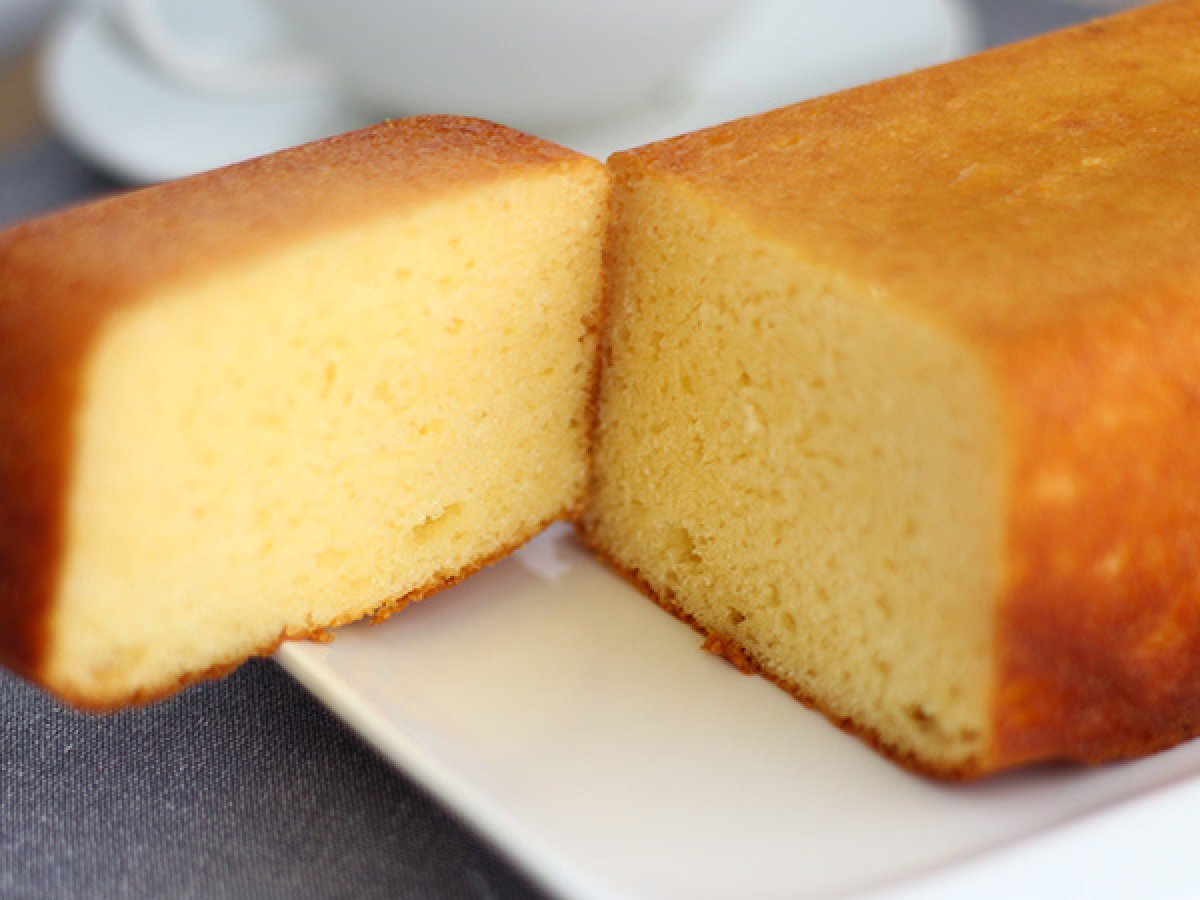 Plumcake al latte condensato: un soffice dolce per colazione o merenda - foto 2