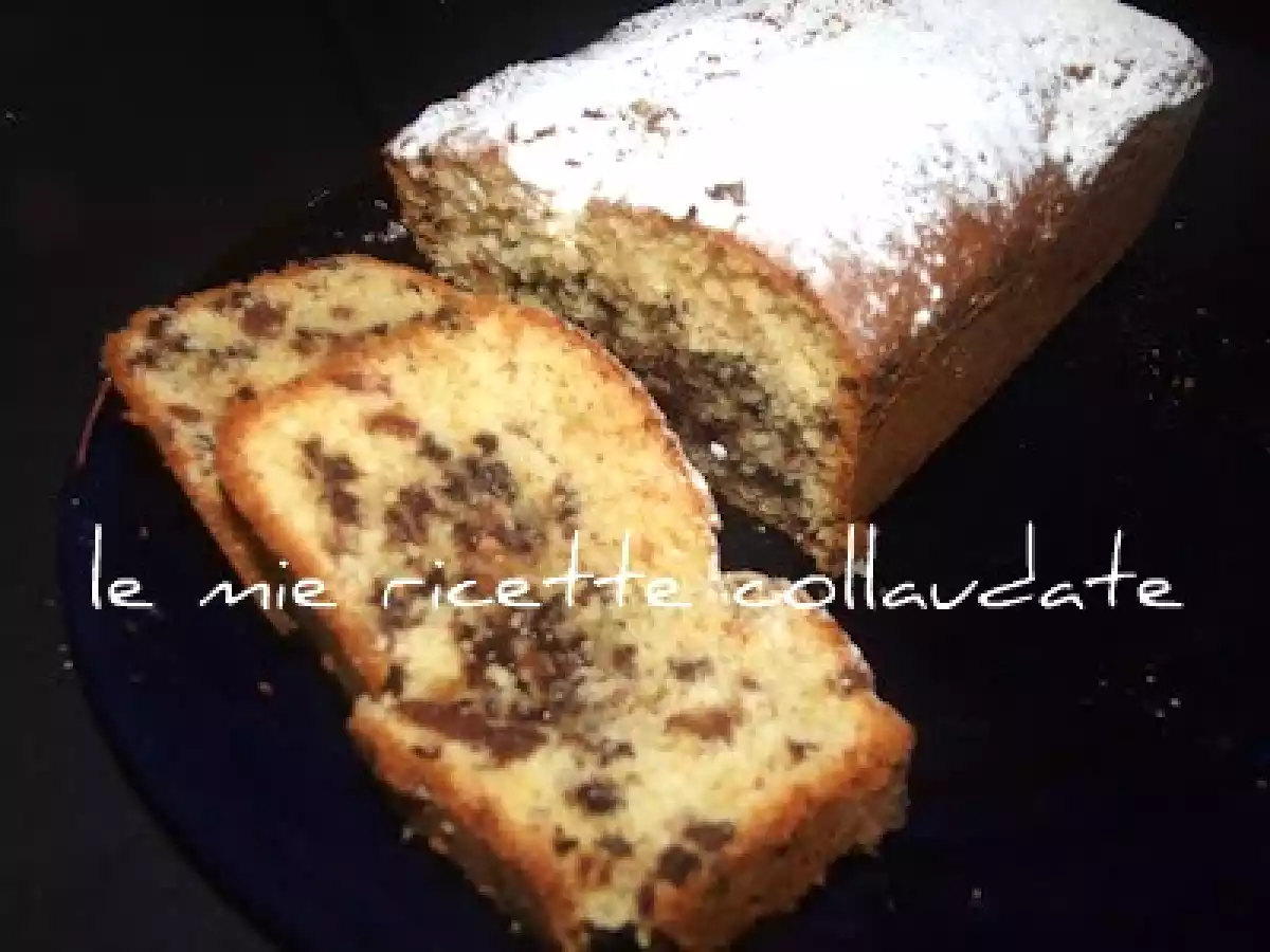 Plumcake con datteri e gocce di cioccolato