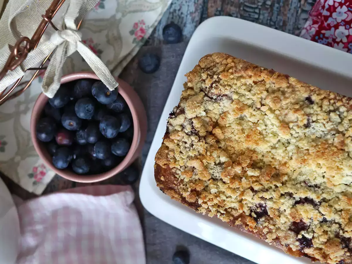 Plumcake crumble ai mirtilli morbido e goloso - foto 4