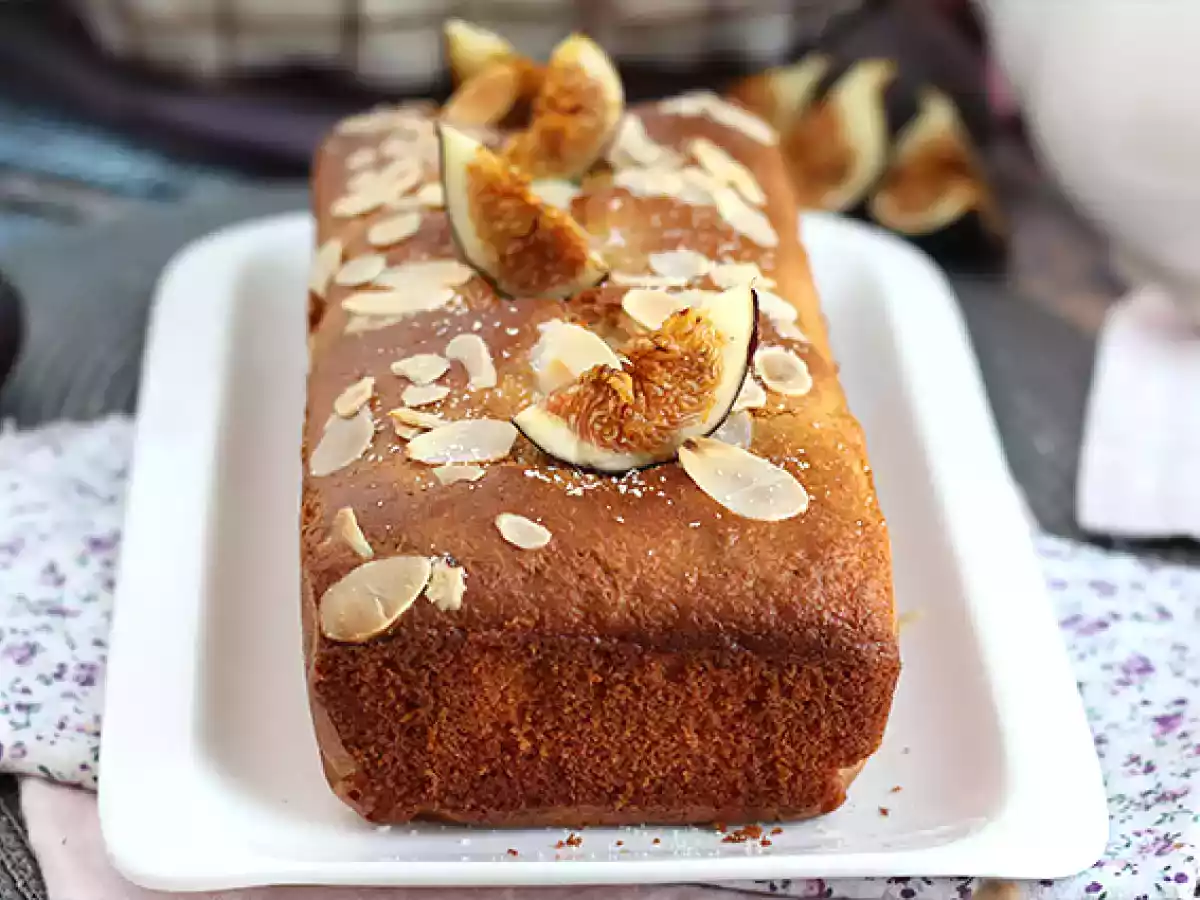 Plumcake fichi e mandorle - foto 3