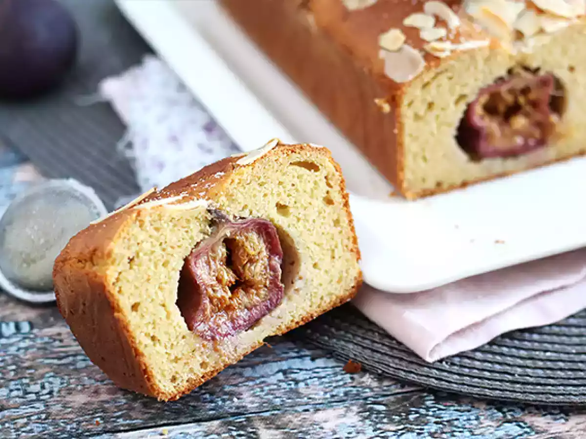 Plumcake fichi e mandorle - foto 4