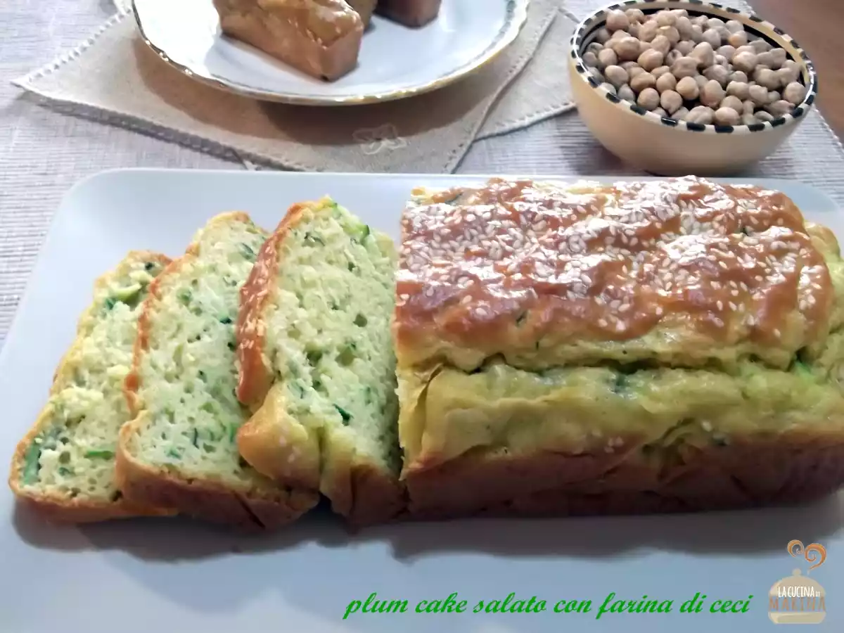 Plumcake salato con farina di ceci e zucchine