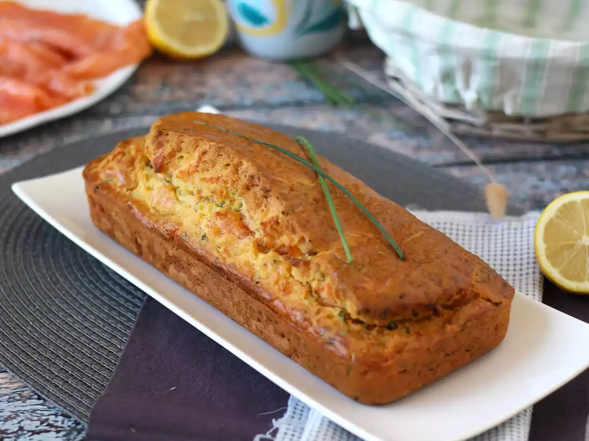 Plumcake salato con salmone affumicato, limone ed erba cipollina - foto 3