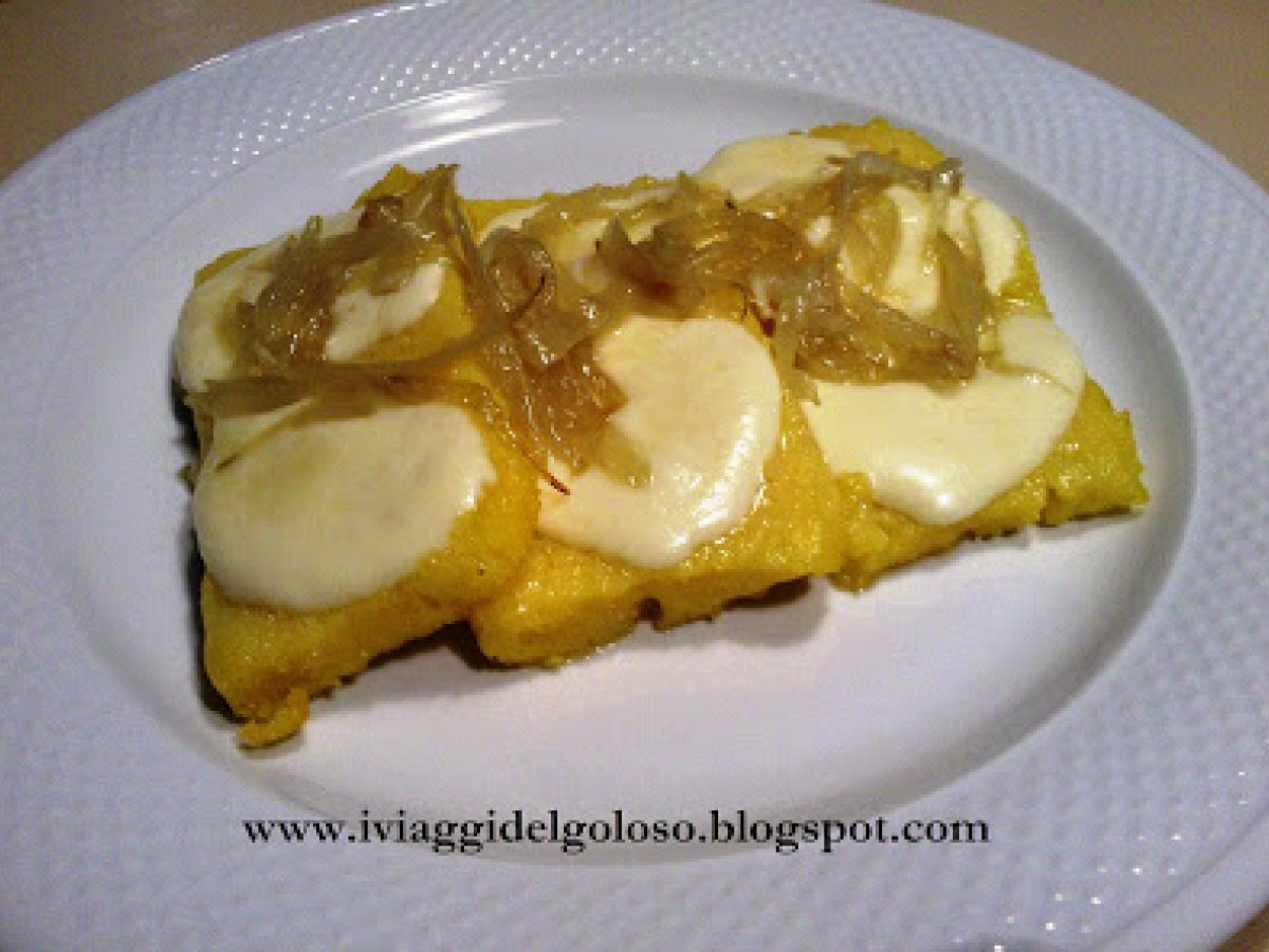 POLENTA CONCIA CON CIPOLLE