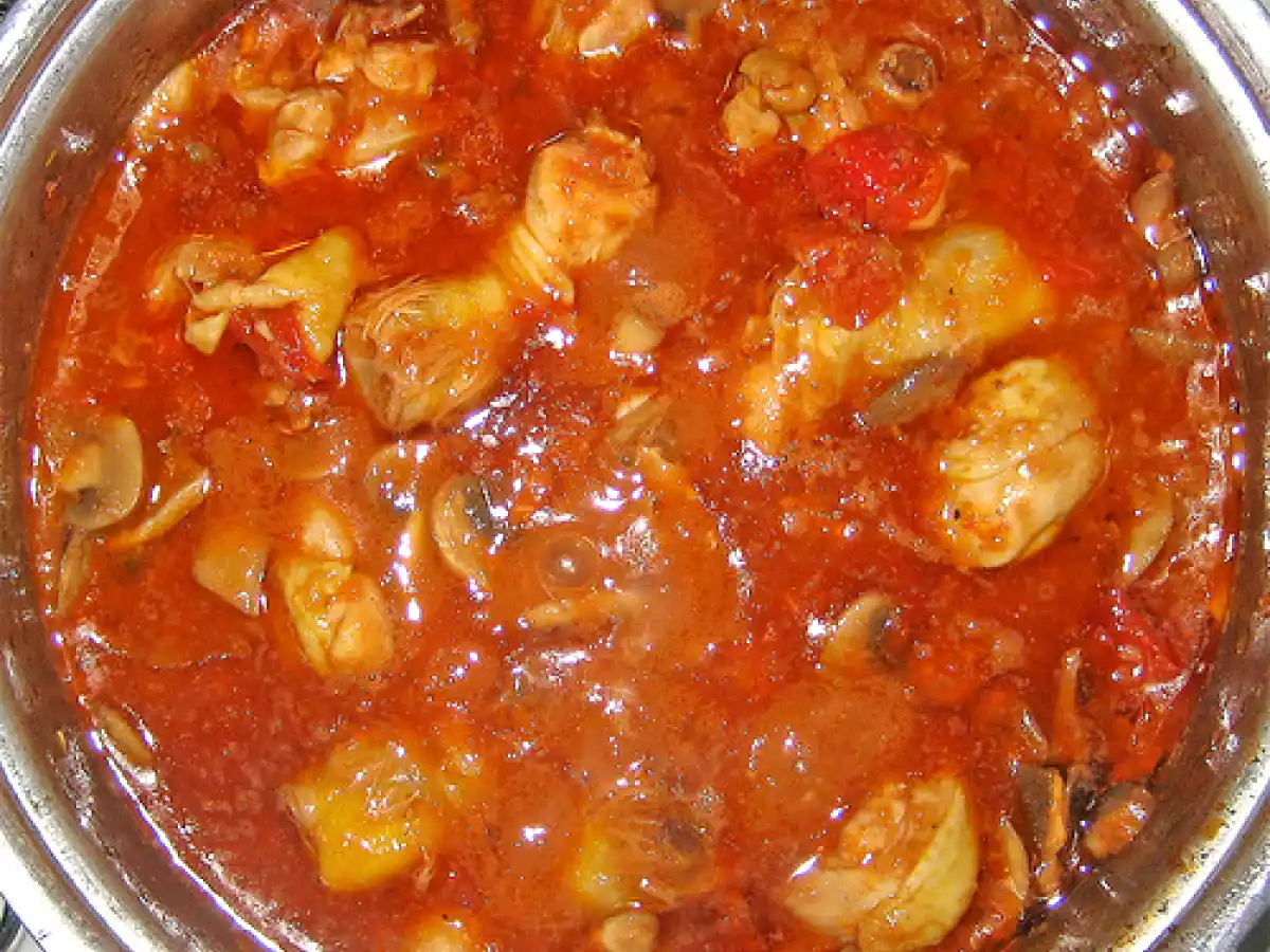 Pollo alla cacciatora con funghi