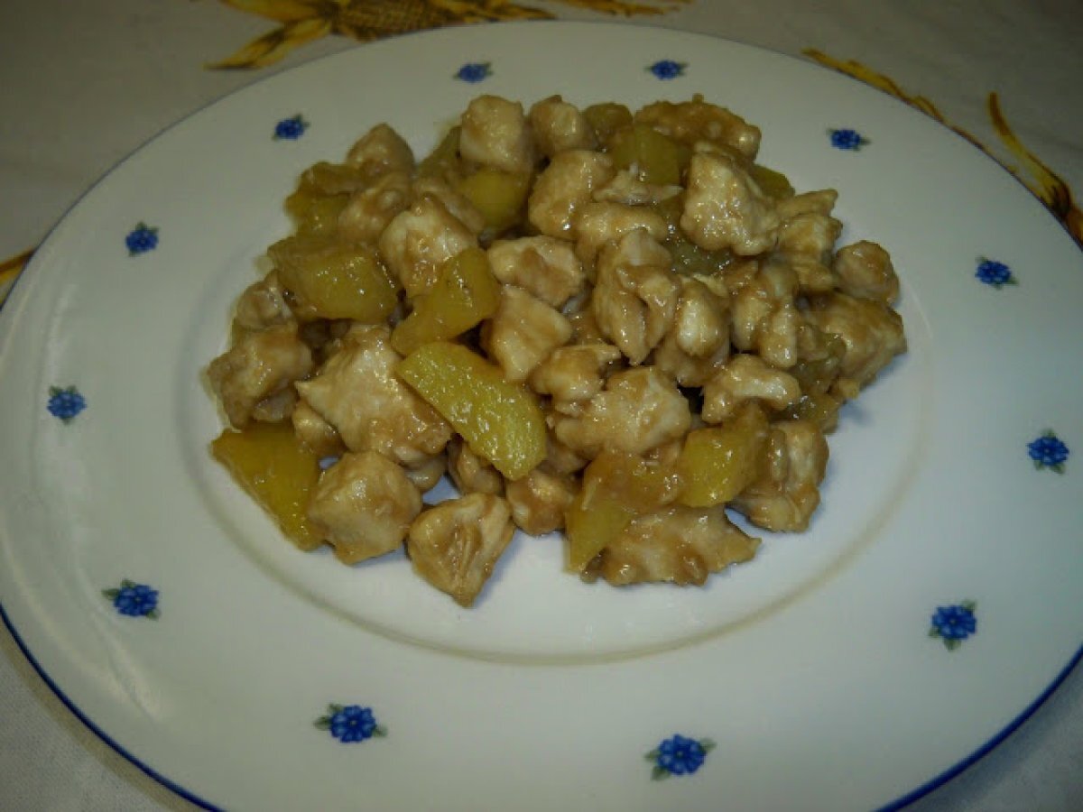 Pollo cinese all'ananas
