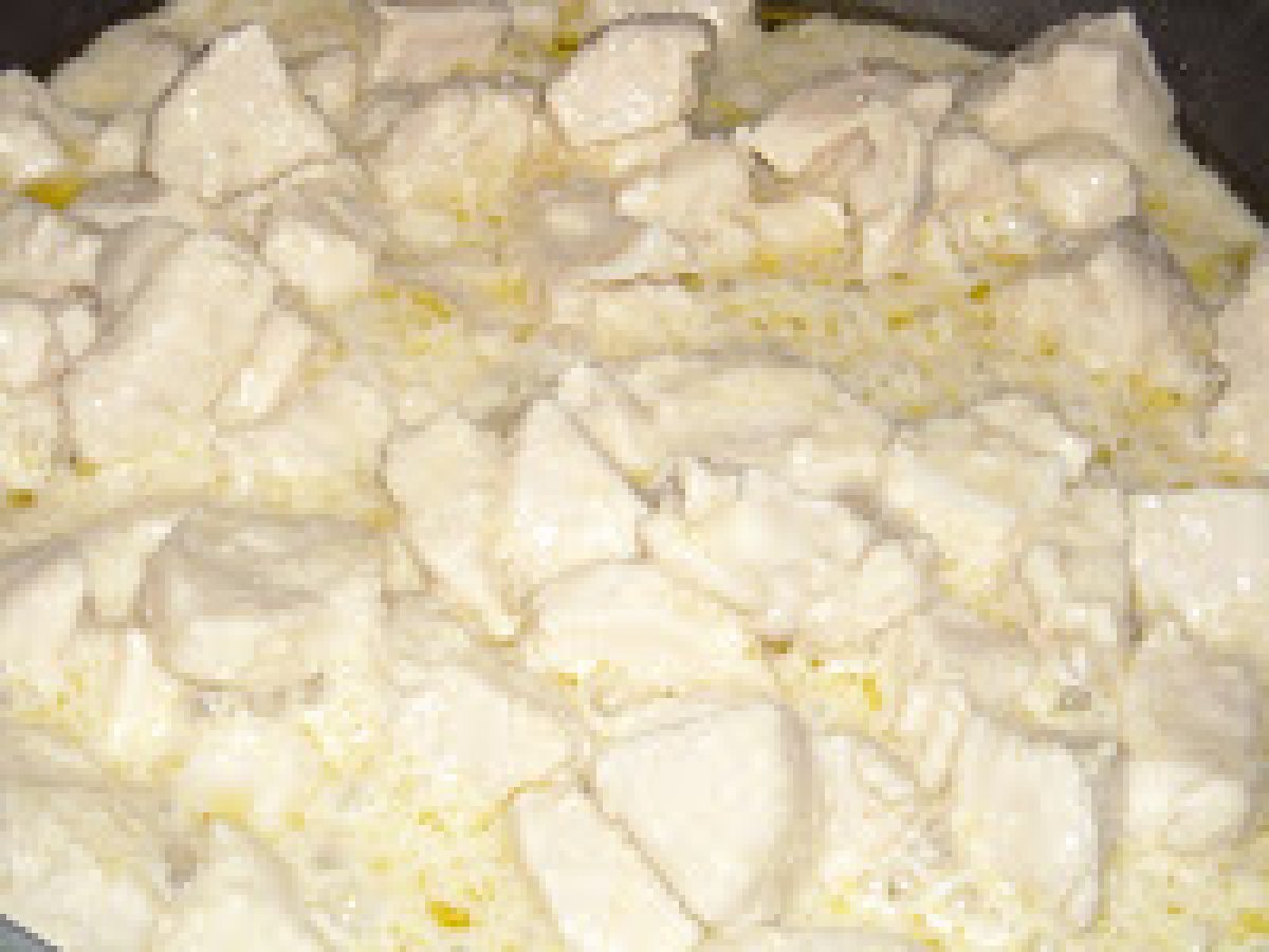 POLLO CON LATTE DI COCCO E ANACARDI - Chicken with coconut milk and cashews - foto 4