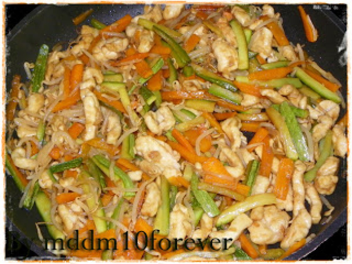 POLLO CON VERDURE ALL'ORIENTALE - foto 2