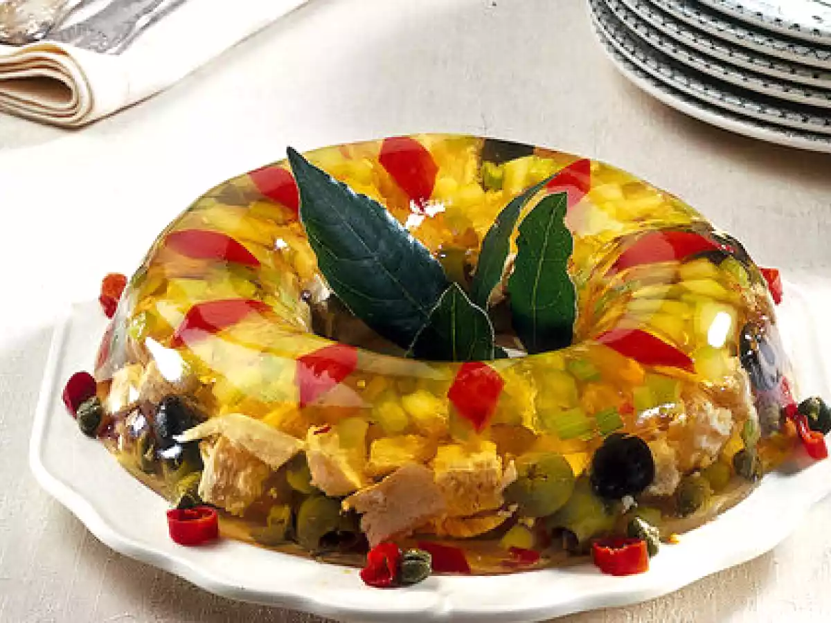 Pollo in gelatina