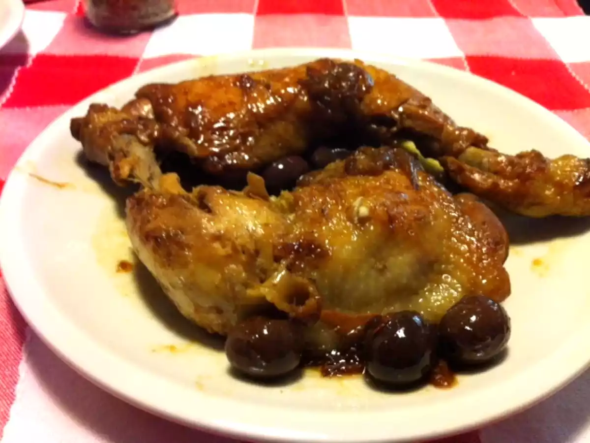 Pollo in padella con olive e vino cotto