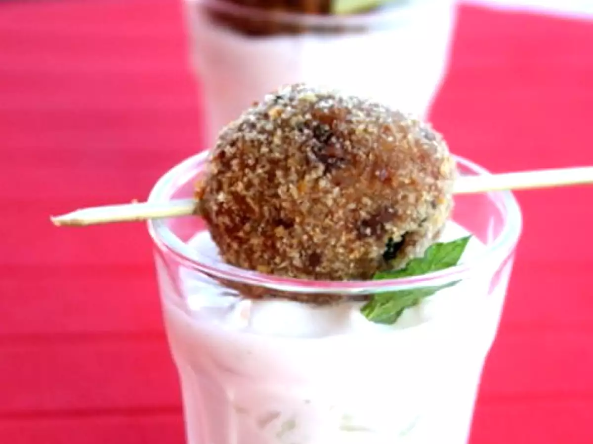 Polpette di melanzane alla cannella croccanti con salsa allo yogurt - foto 3
