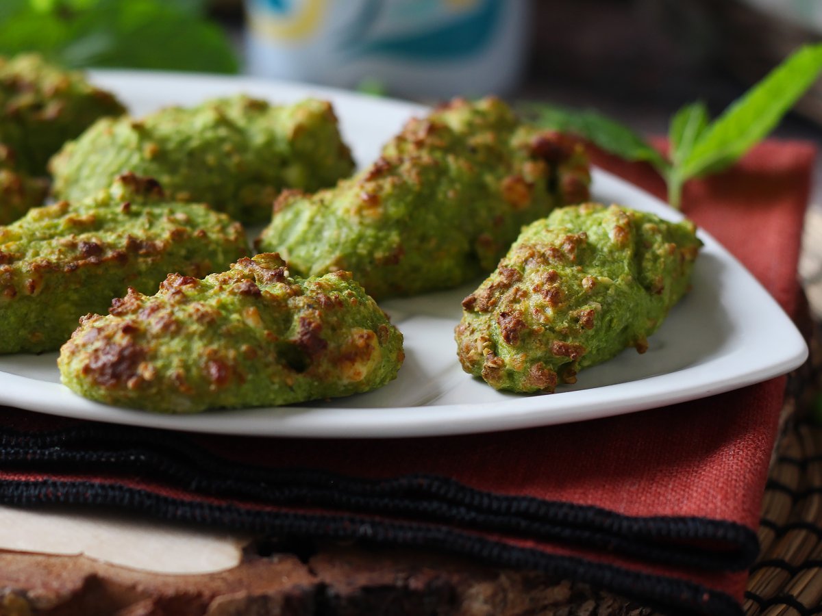 Polpette di piselli e feta in friggitrice ad aria: sfiziose e velocissime da preparare! - foto 3