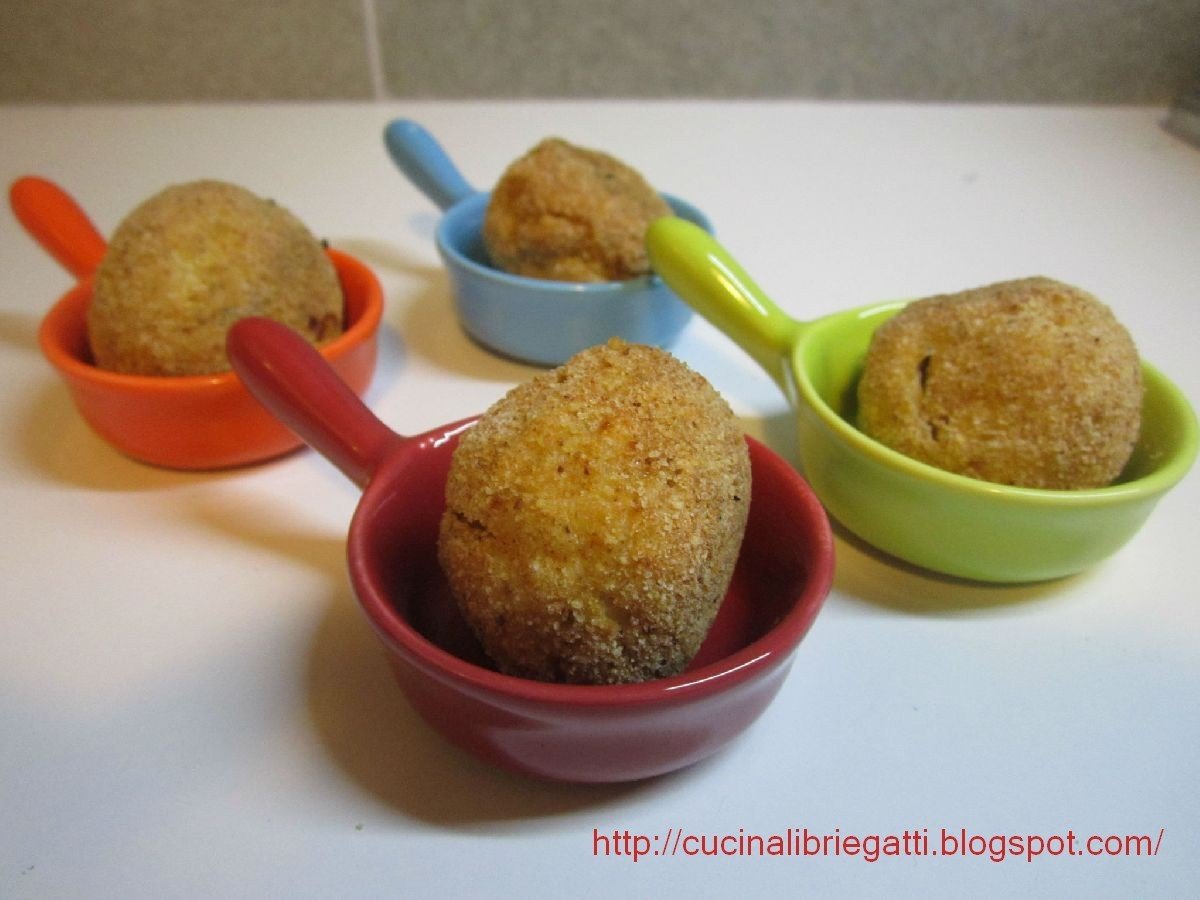 Polpette di pollo e ricotta all'origano e menta