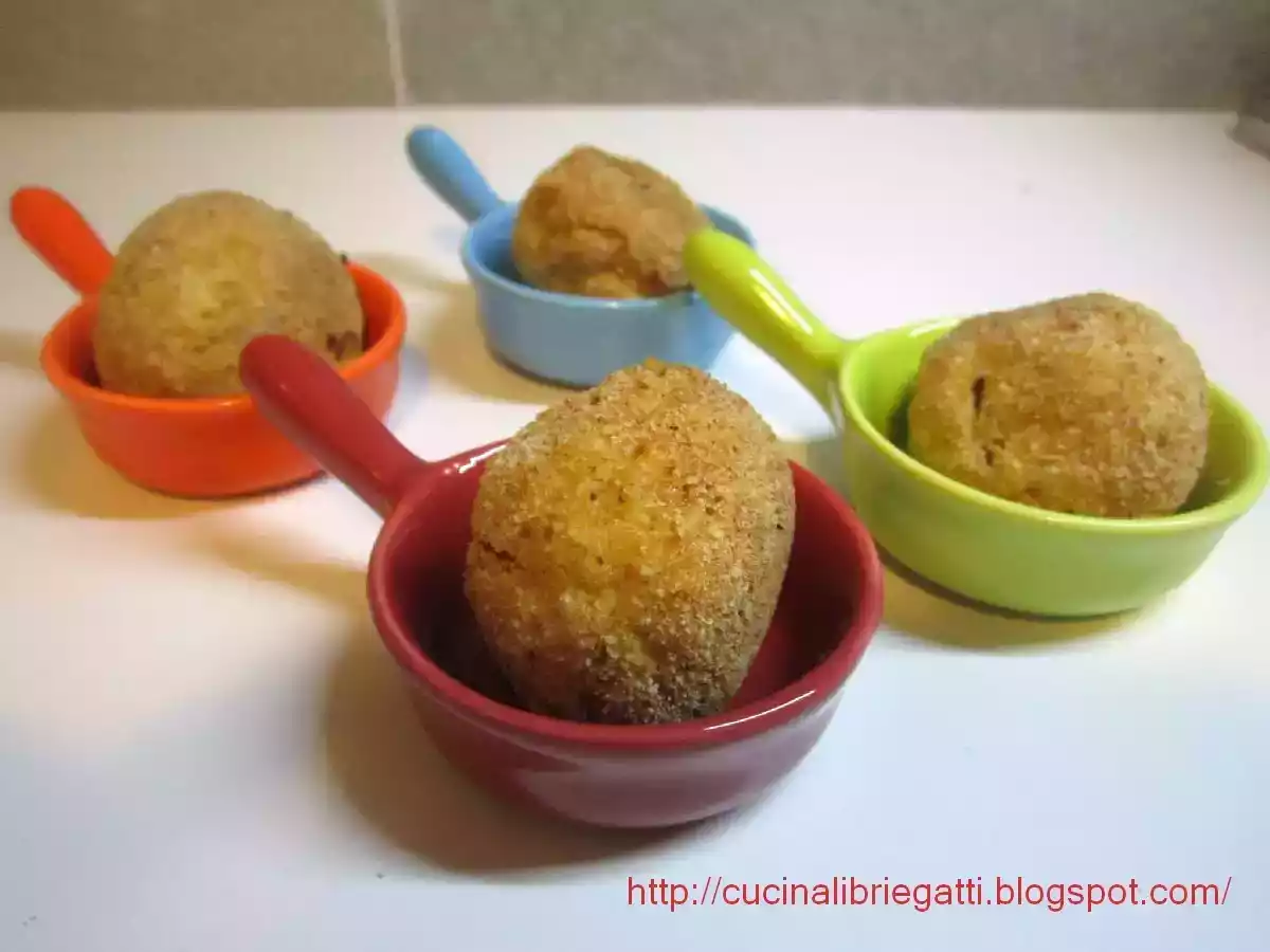Polpette di pollo e ricotta all'origano e menta