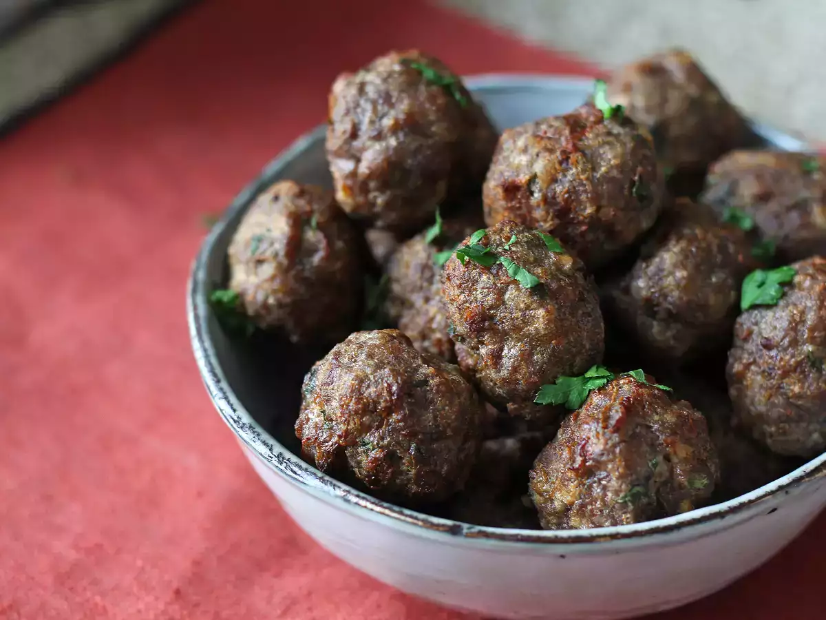 Polpette in friggitrice ad aria morbidissime: ricetta facile e veloce con carne di manzo - foto 5