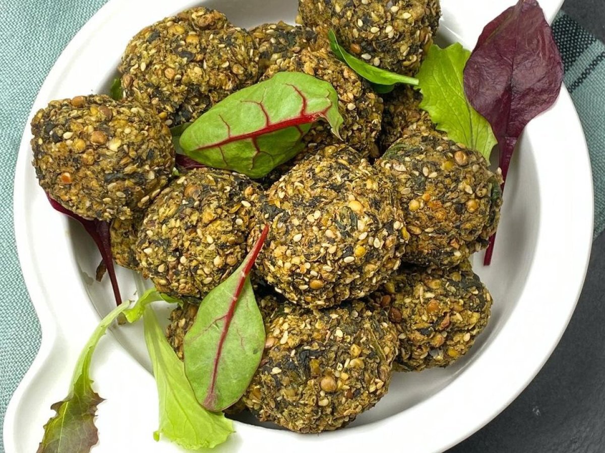 Polpette vegane con lenticchie, spinaci e zaatar