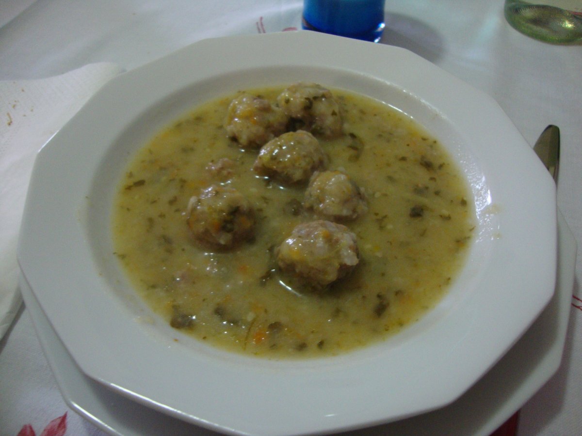 Polpettine in brodo ( Giuvarlakia)