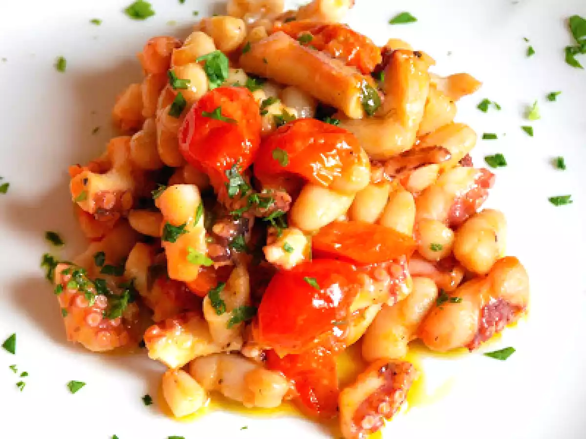 Polpo con fagioli cannellini