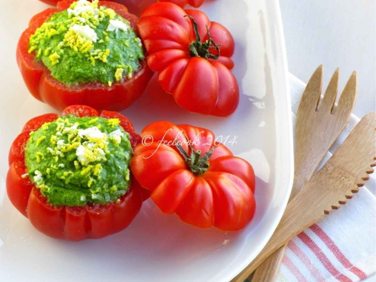 Pomodori ripieni con salsa verde