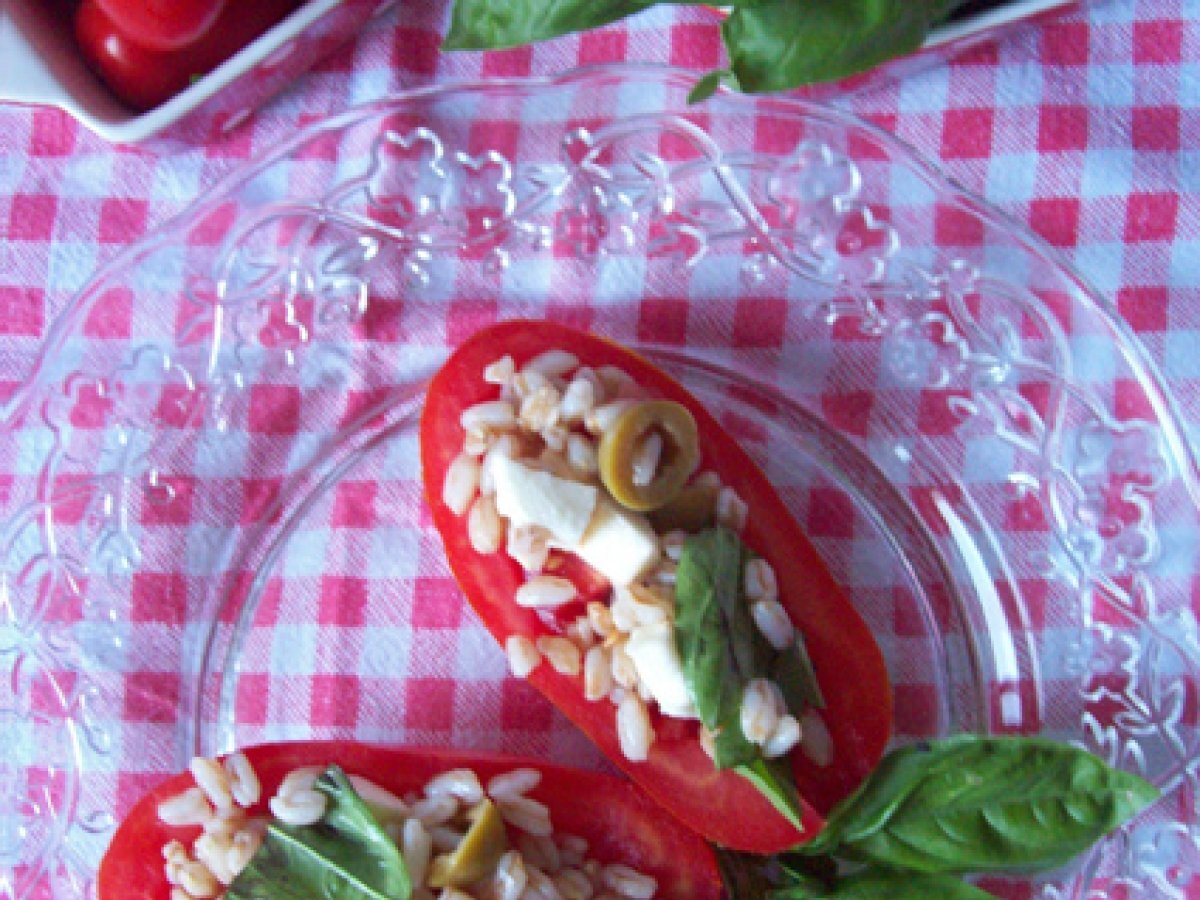 Pomodori ripieni di farro alla caprese - foto 2