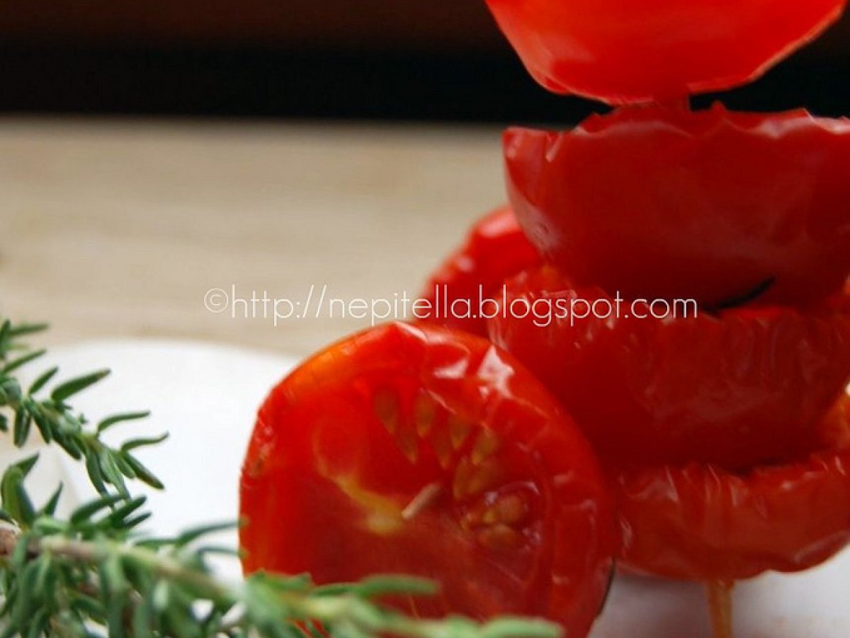 Pomodorini confit con timo e scorza d'arancia - foto 2
