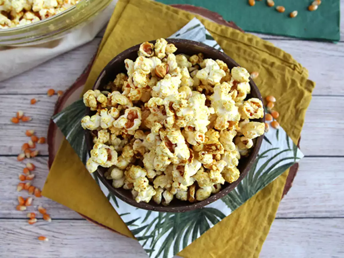 Popcorn al curry: la ricetta facile e veloce per uno snack speziato e croccante - foto 2