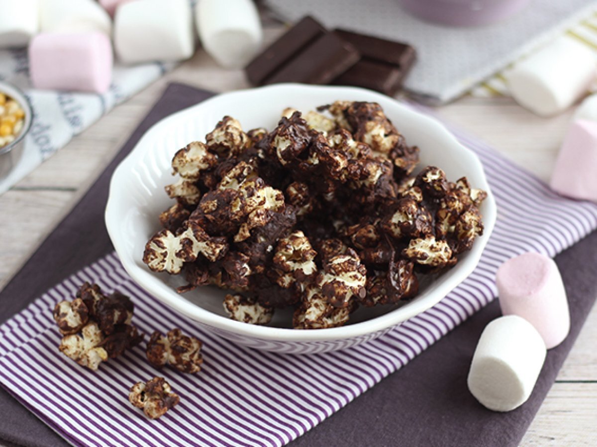 Popcorn con cioccolato e marshmallows - foto 2