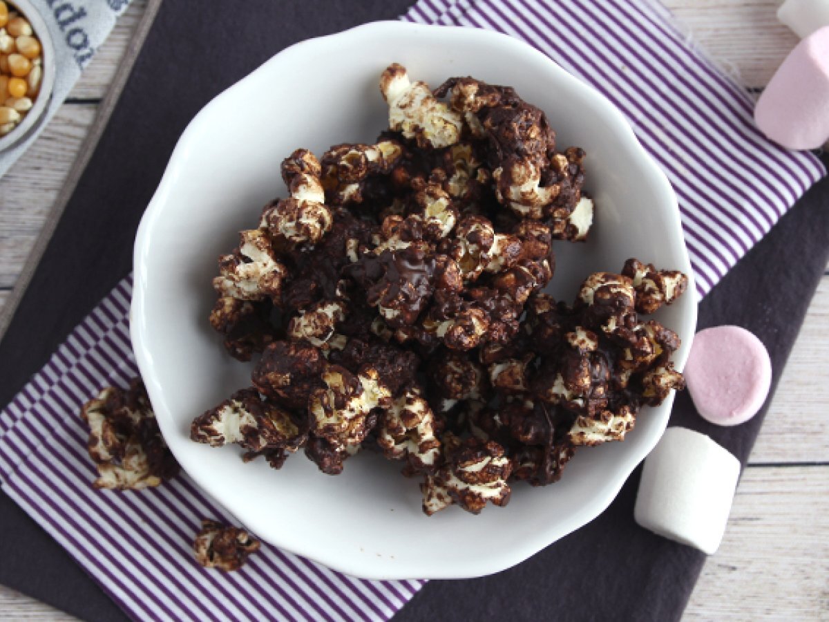 Popcorn con cioccolato e marshmallows - foto 4