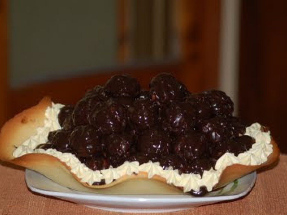 PROFITEROL con vassoio di cialda.... - foto 2