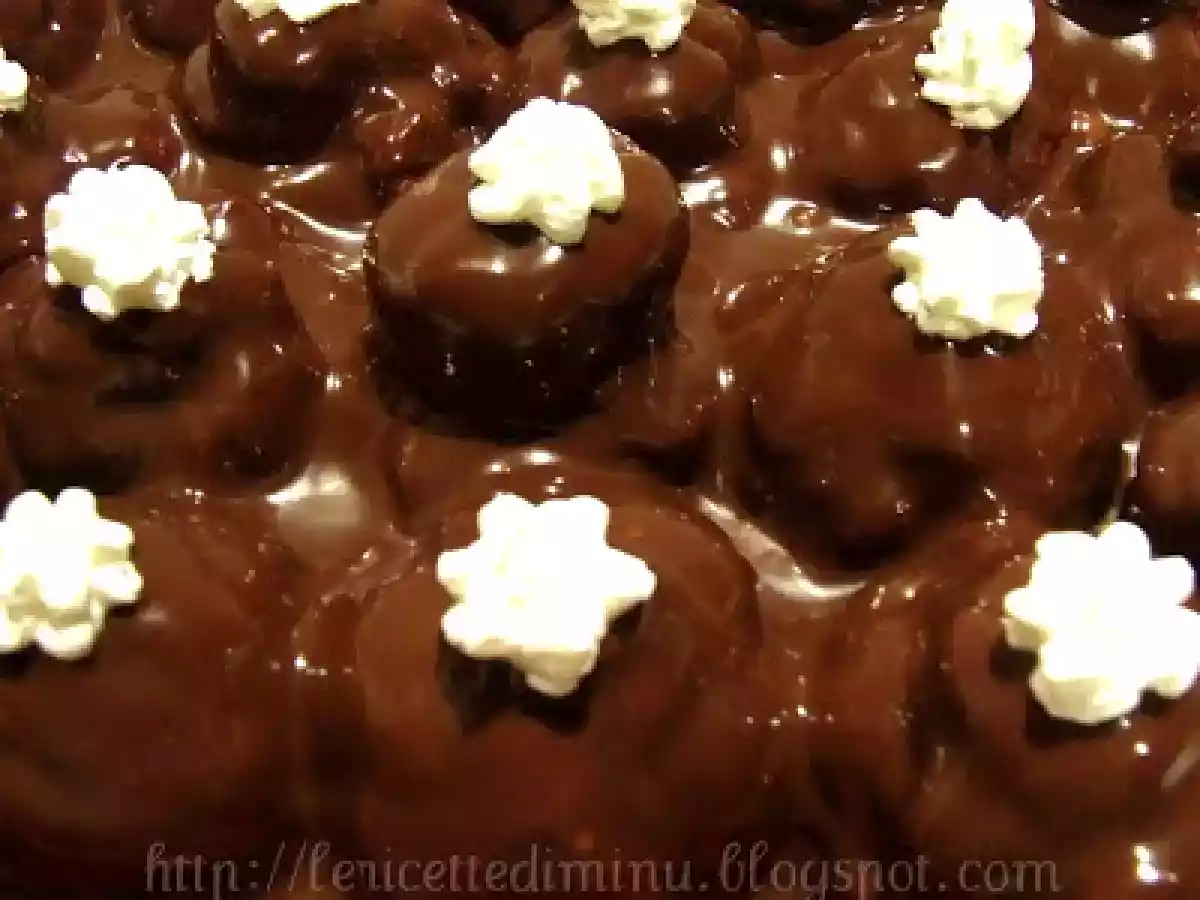 Profiteroles al cioccolato fondente - foto 2