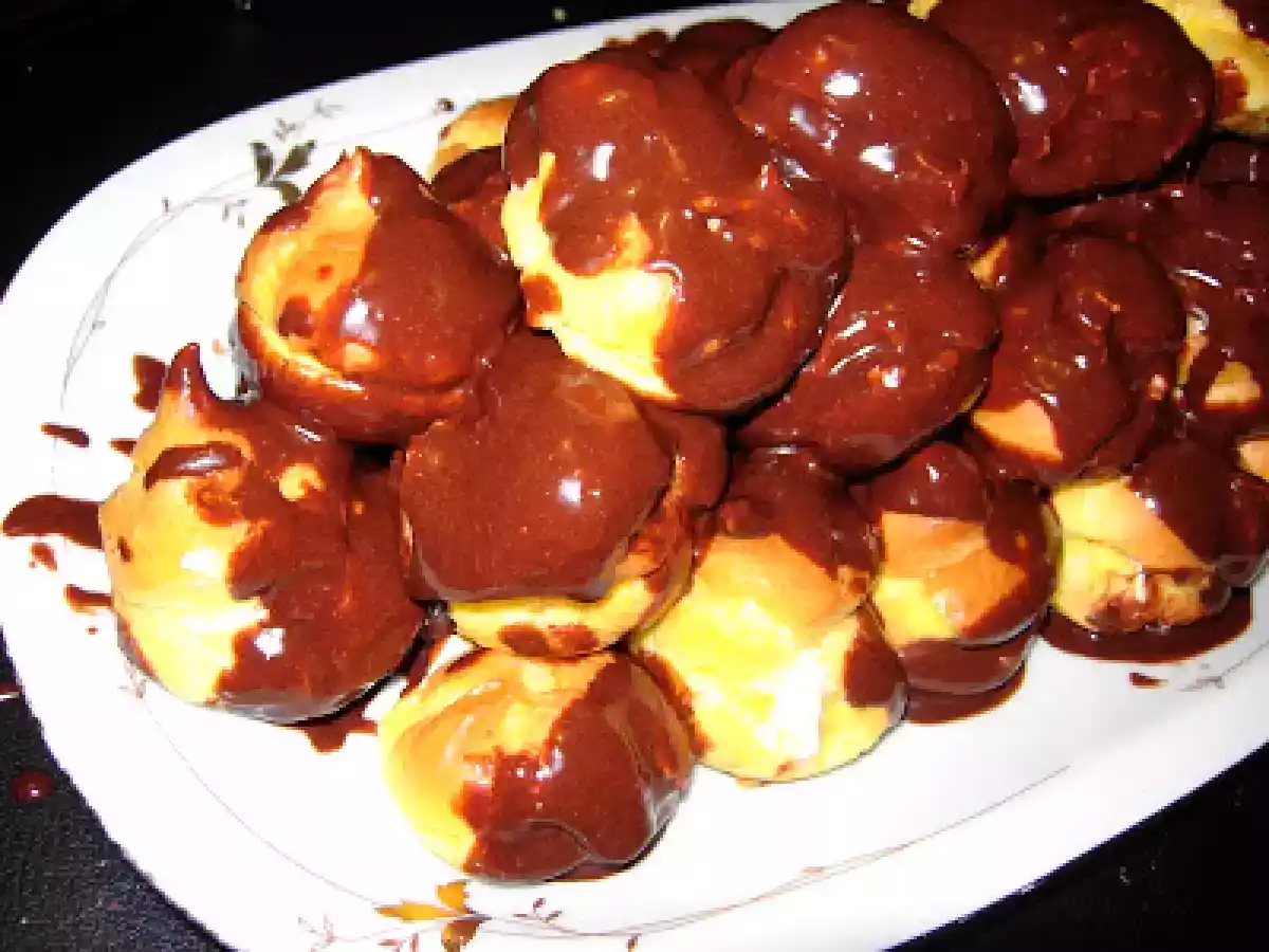 Profiteroles ... bignè - crema zabaione - crema al cioccolato - foto 4