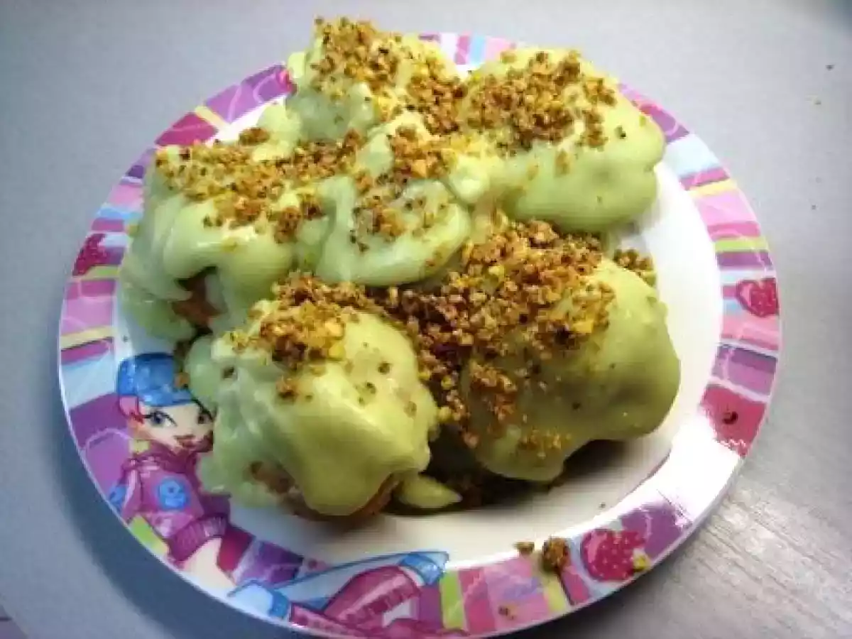 Profitterol Mango e Pistacchio