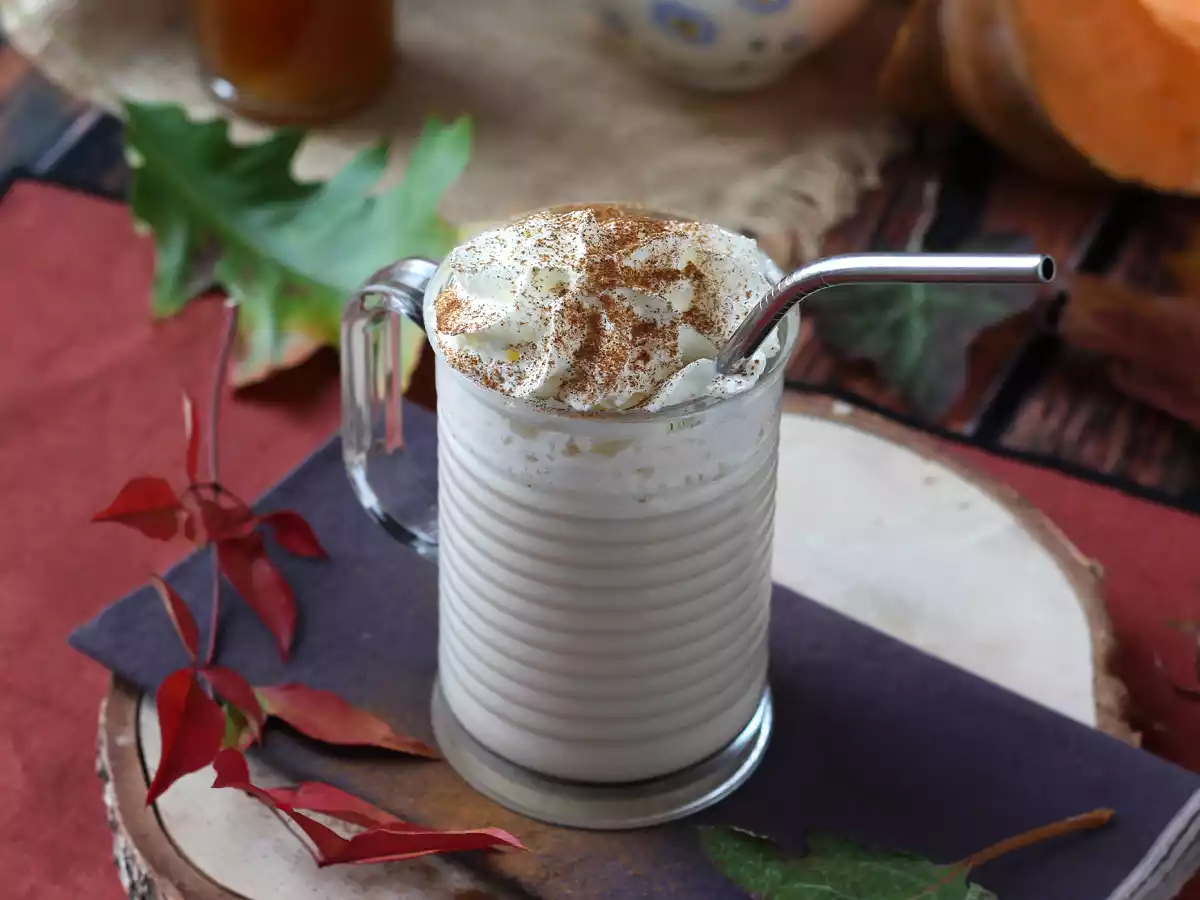 Pumpkin spice latte con sciroppo di zucca fatto in casa - foto 2