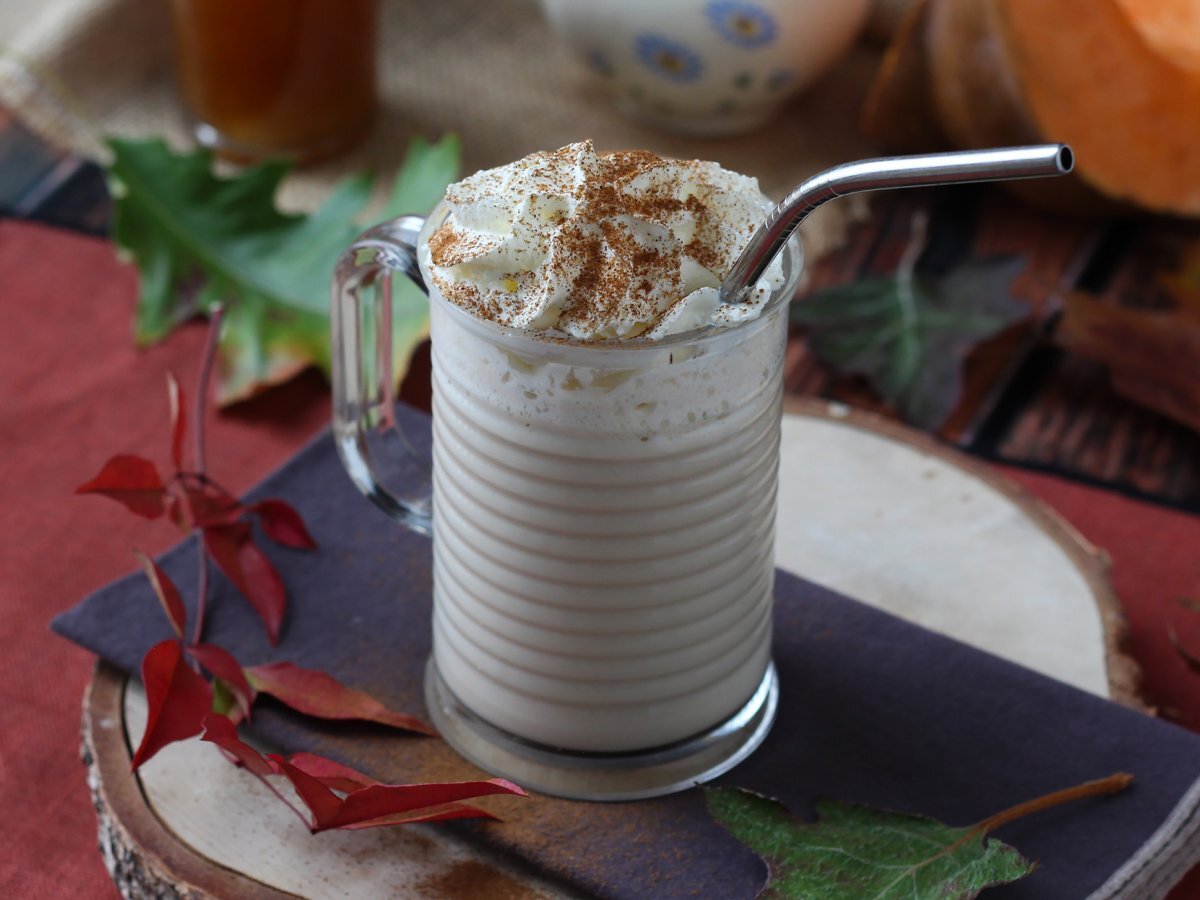 Pumpkin spice latte con sciroppo di zucca fatto in casa - foto 4