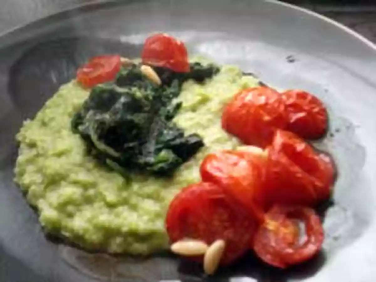 Purè di fave con cicoria e pomodorini al forno