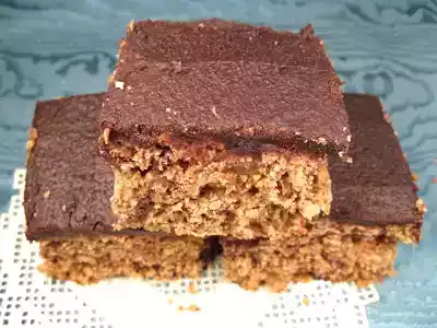 Quadrotti al cioccolato noci e nocciole
