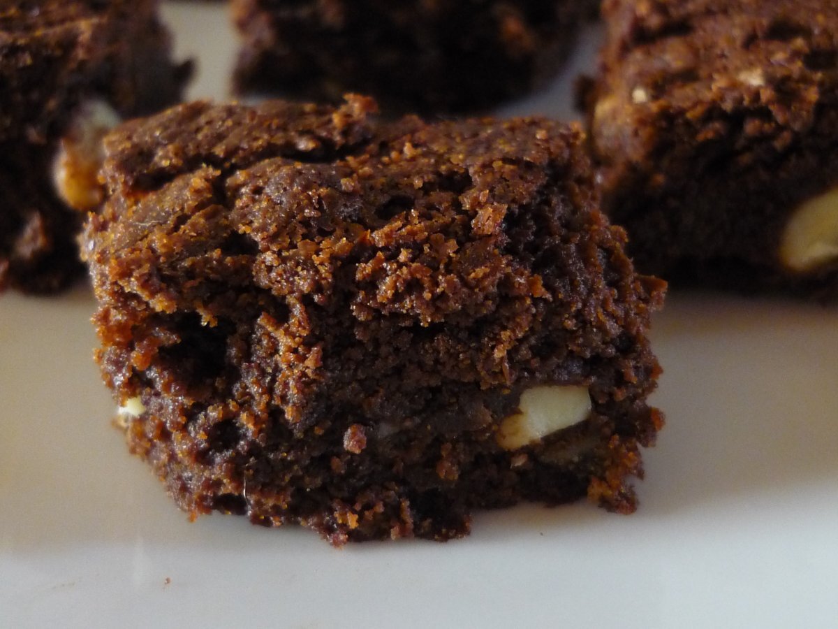 Quadrotti cioccolato e mandorle
