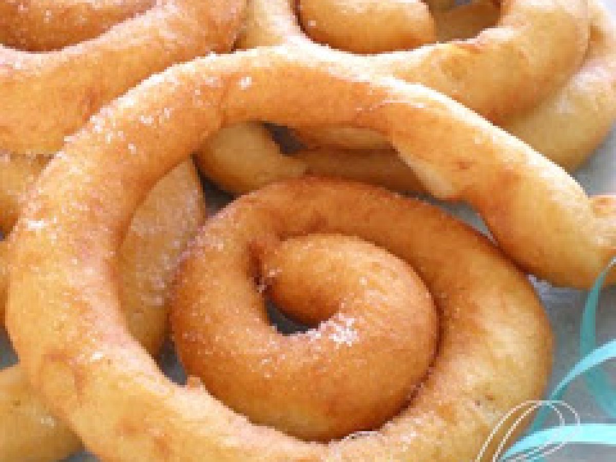 Quanti modi di fare e rifare: frisgiori, le frittelle lunghe di Carnevale - foto 2