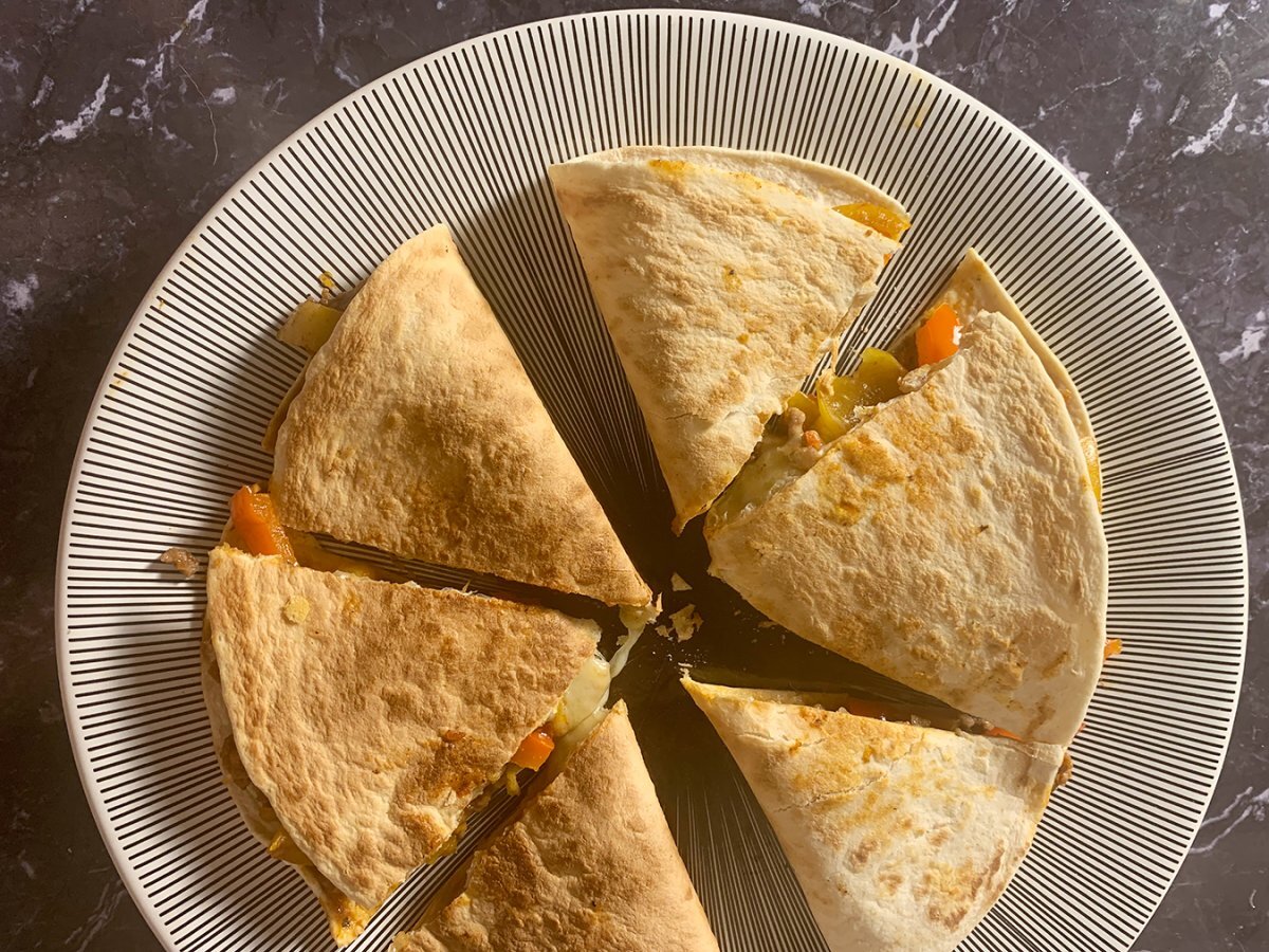 Quesadillas con manzo e peperoni