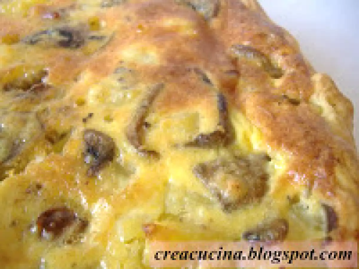 QUICHE AI FUNGHI, PATATE E SPECK - foto 6