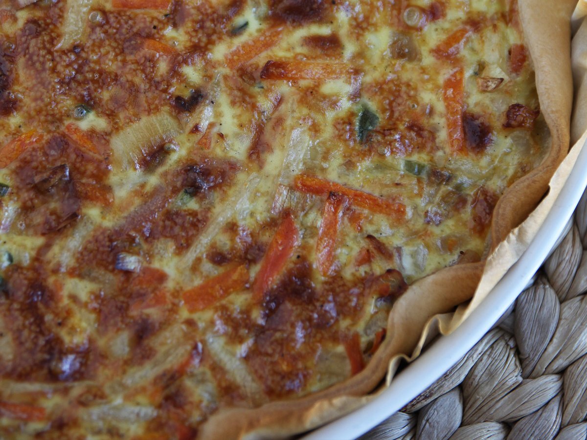 Quiche con pancetta e verdura, la ricetta per una cena veloce e gustosa - foto 2