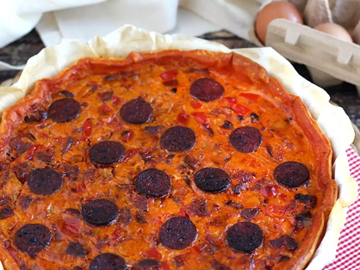 Quiche con peperoni e salsiccia - foto 2